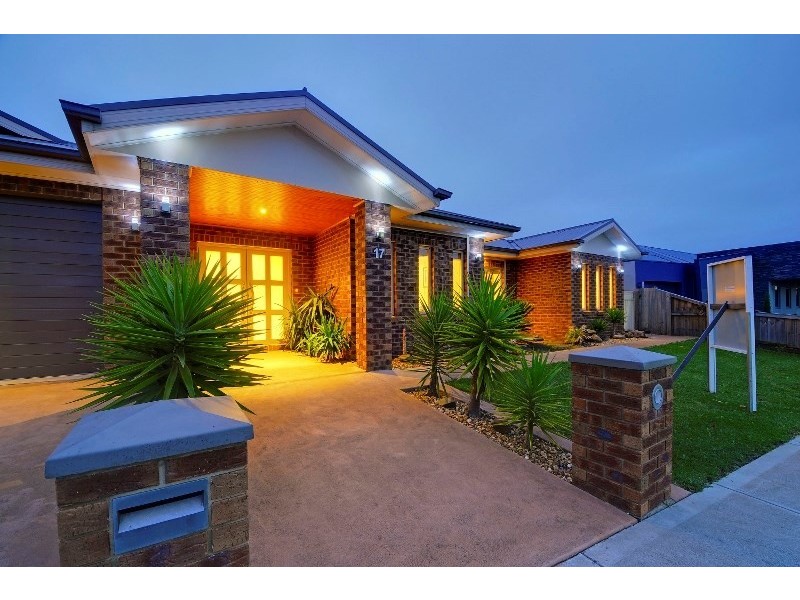 17 Palmgate Terrace., Traralgon VIC 3844