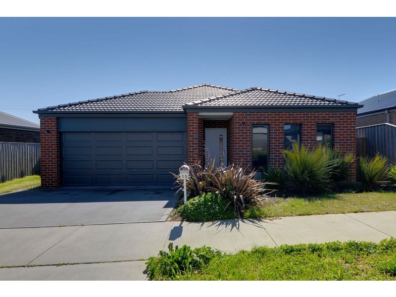 15 Christian Rise, Traralgon VIC 3844