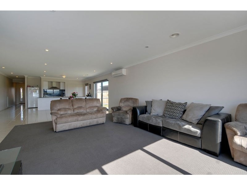 15 Christian Rise, Traralgon VIC 3844