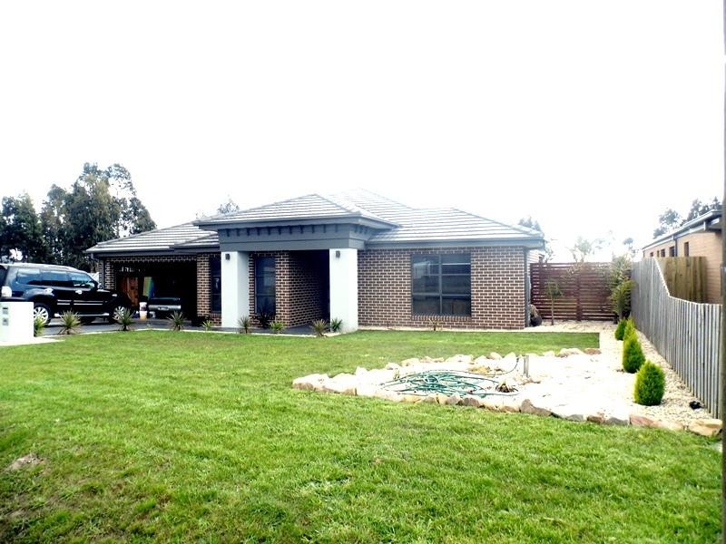 6 GODRIDGE Road, Morwell VIC 3840