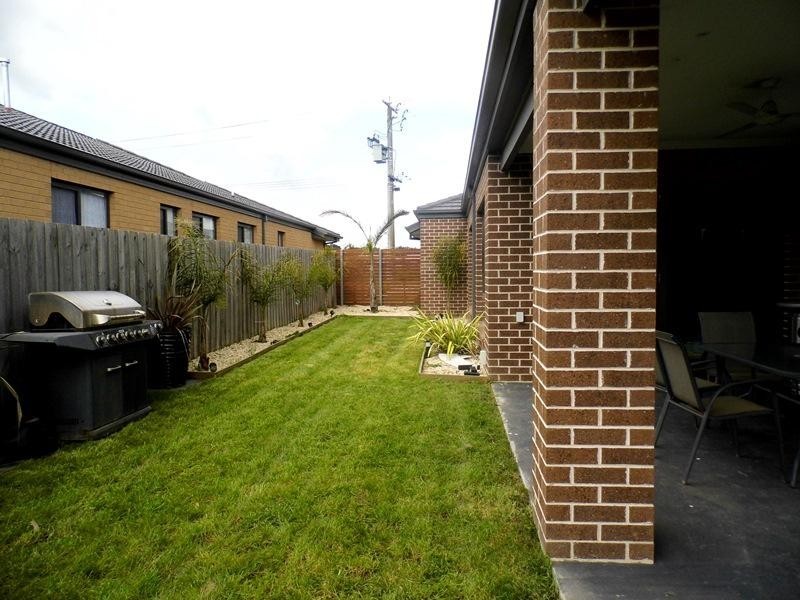 6 GODRIDGE Road, Morwell VIC 3840