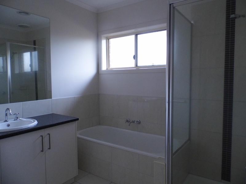 3/11 BROADFORD Court, Traralgon VIC 3844