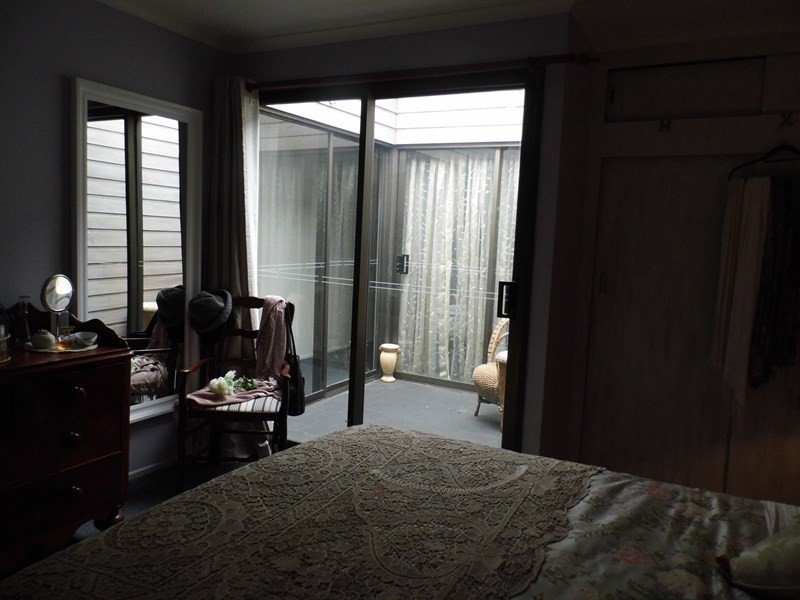 234 COMMERCIAL Road, Morwell VIC 3840