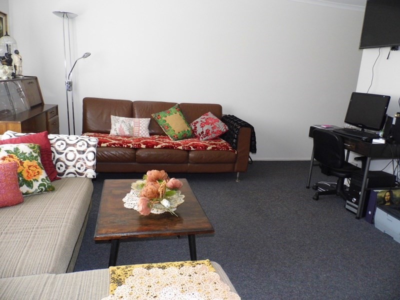 234 COMMERCIAL Road, Morwell VIC 3840