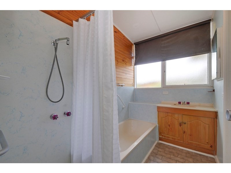 1 Sara Court, Traralgon VIC 3844