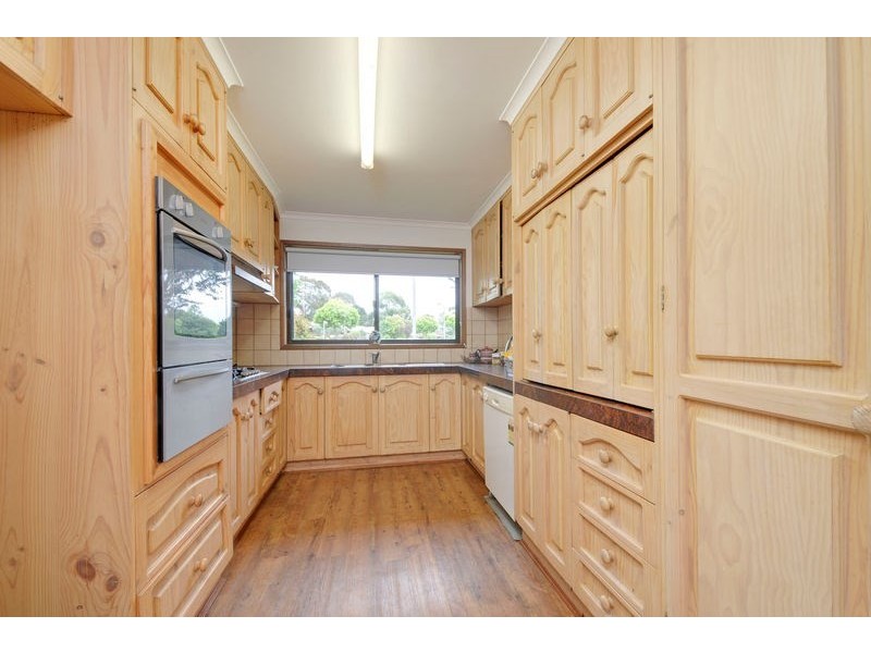 5 Meadow Park Drive, Traralgon VIC 3844