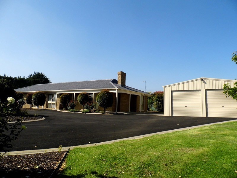 30 BEAU VISTA Drive, Traralgon VIC 3844