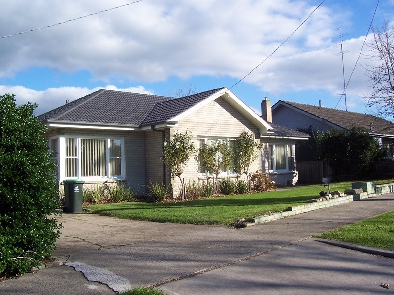 17 GORDON Street, Traralgon VIC 3844