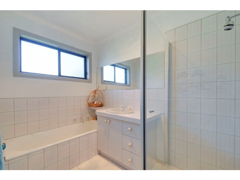 6 Greenfield Drive, Traralgon VIC 3844