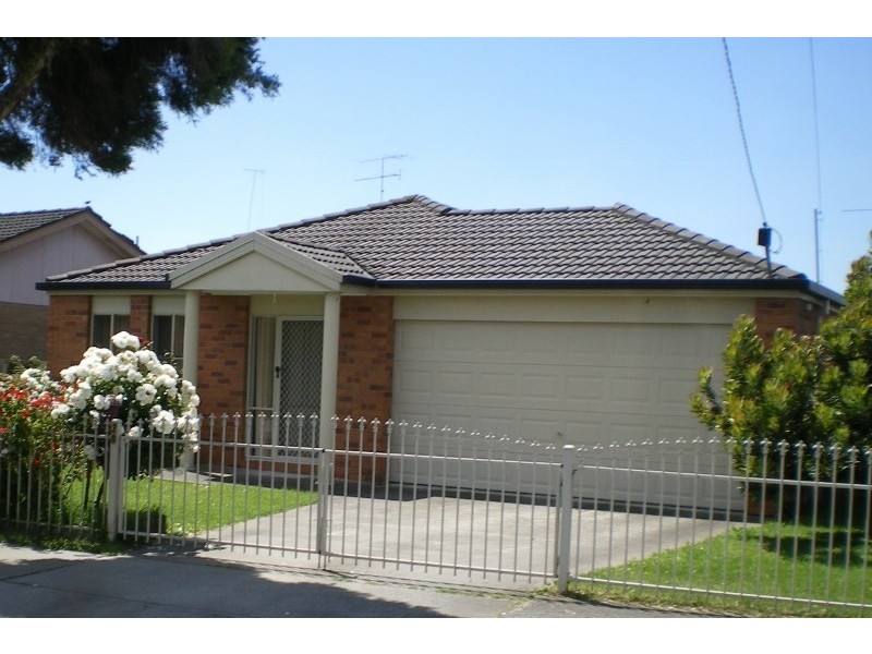 20 Chestnut Avenue, Morwell VIC 3840