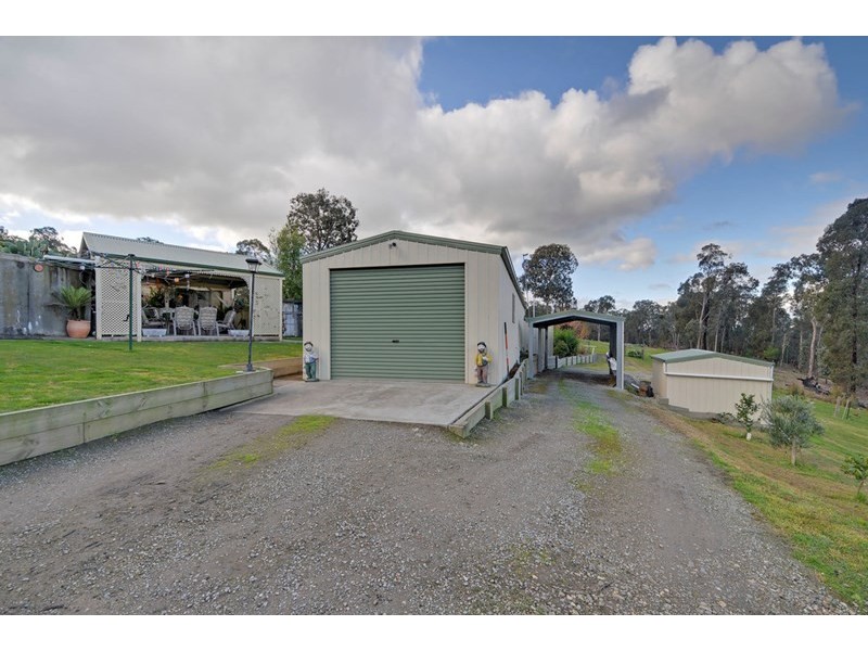 69 Downings Road, Cowwarr VIC 3857