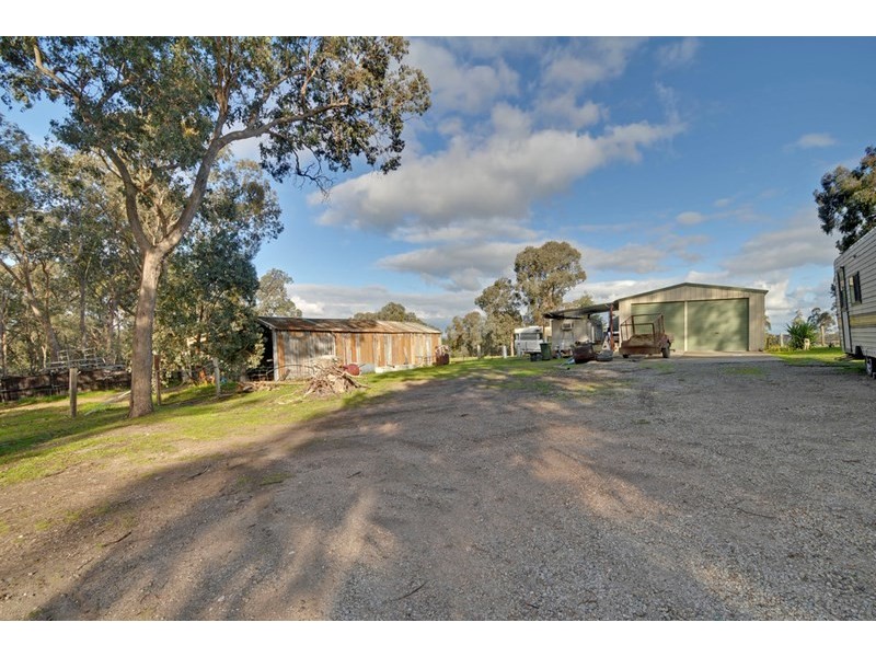 69 Downings Road, Cowwarr VIC 3857