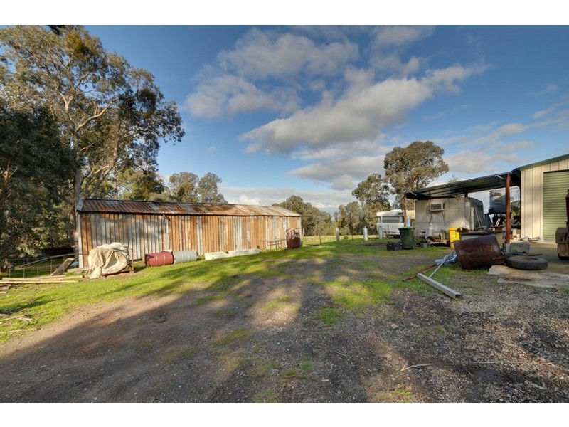 69 Downings Road, Cowwarr VIC 3857