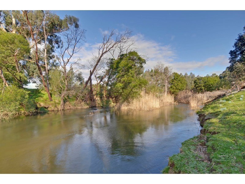 69 Downings Road, Cowwarr VIC 3857