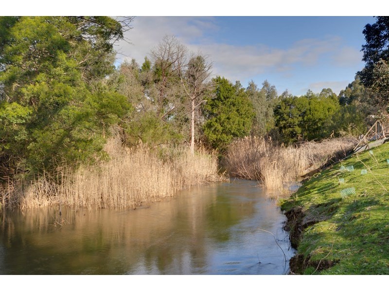 69 Downings Road, Cowwarr VIC 3857