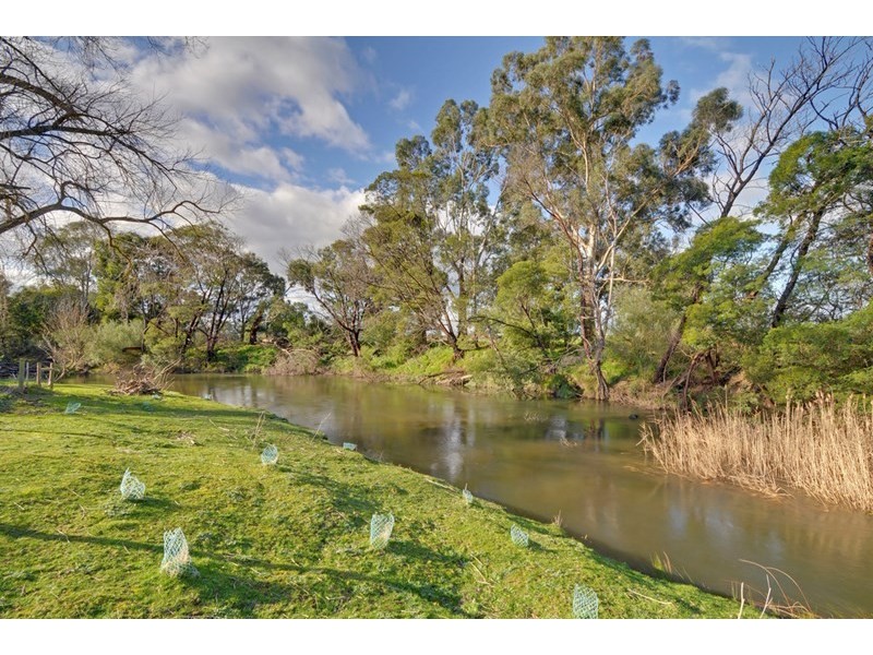 69 Downings Road, Cowwarr VIC 3857