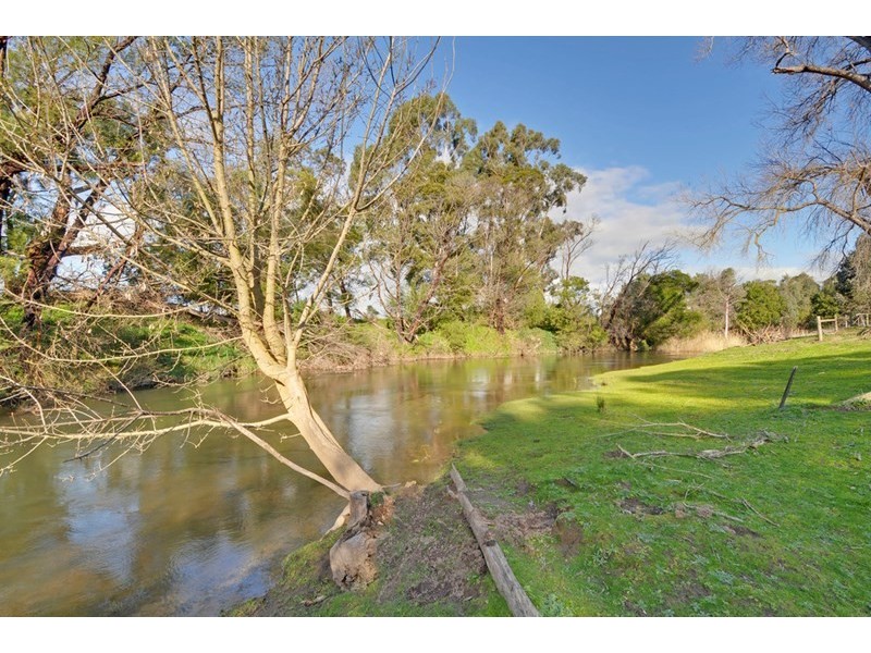 69 Downings Road, Cowwarr VIC 3857