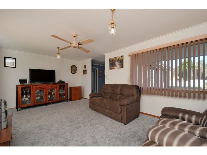 23 Hawthorn Crescent, Churchill VIC 3842