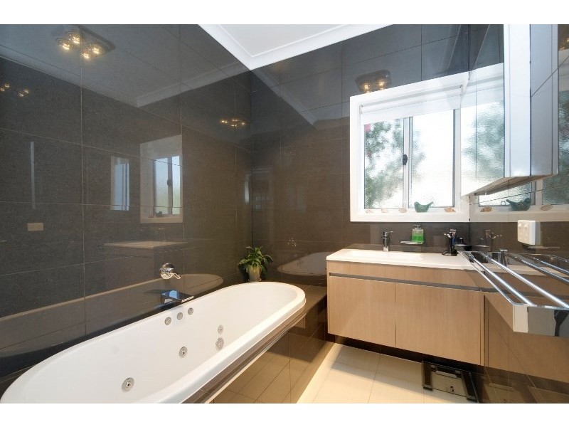 6 Davis Court, Traralgon VIC 3844