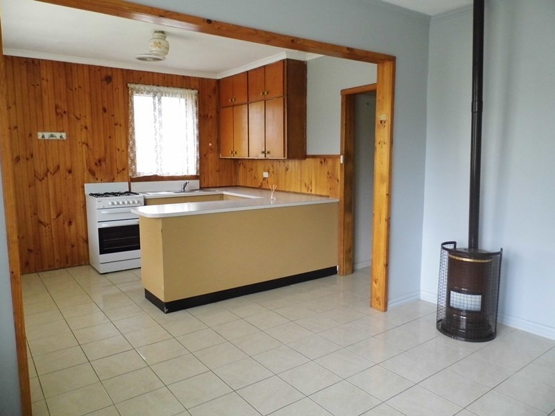 48 CHURCHILL Road, Morwell VIC 3840