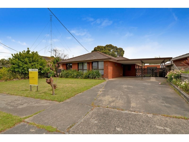 17 Gillie Crescent, Morwell VIC 3840