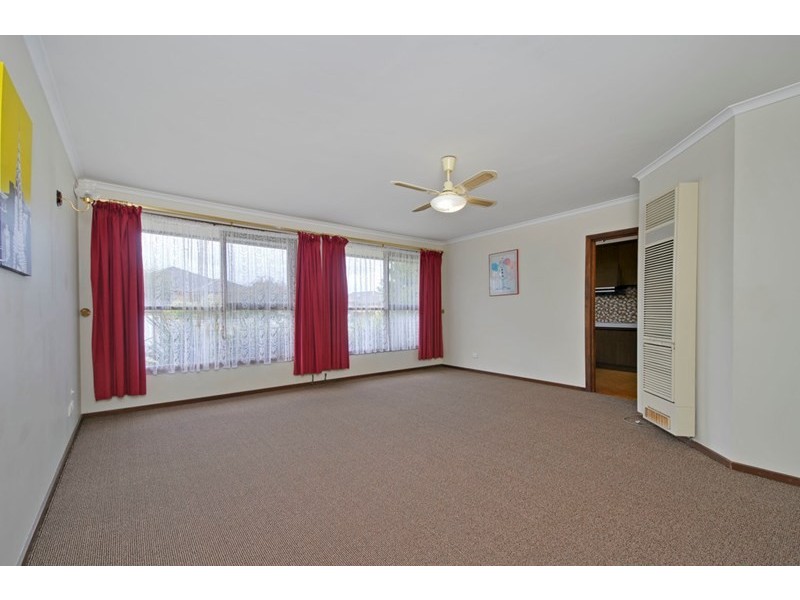 17 Gillie Crescent, Morwell VIC 3840