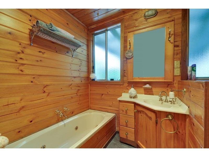 33 Third Street, Yallourn North VIC 3825