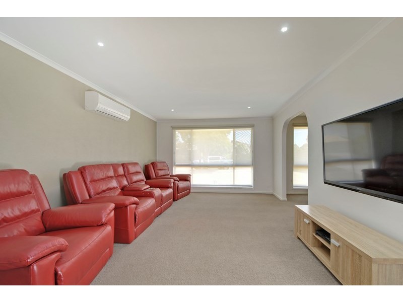 28 Stirling Avenue, Traralgon VIC 3844