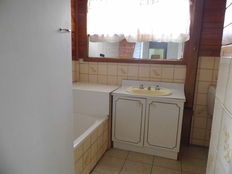 48 CHURCHILL Road, Morwell VIC 3840