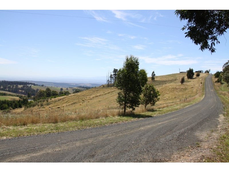 60 Neaves Road, Callignee VIC 3844