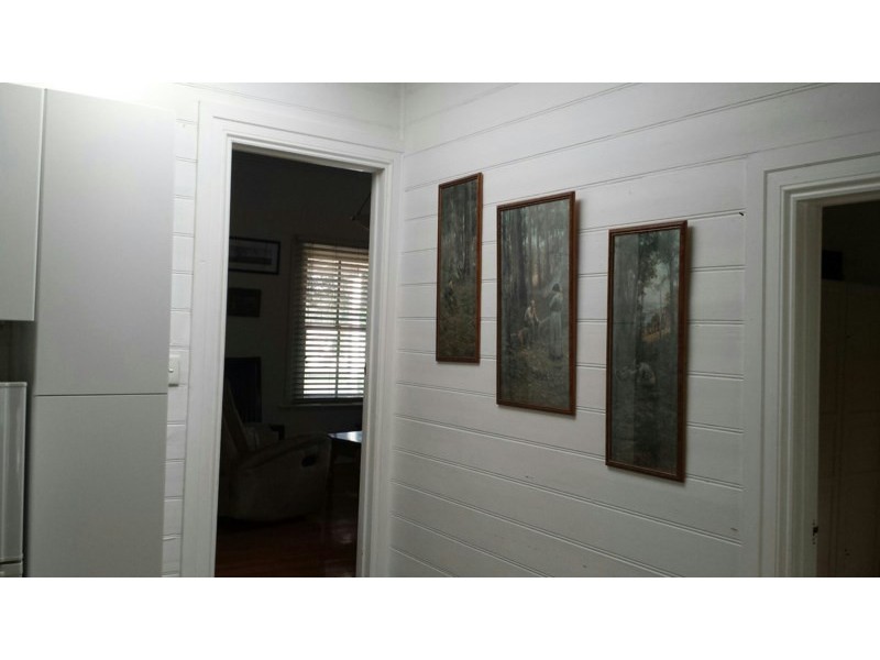 8 King Street, Toongabbie VIC 3856