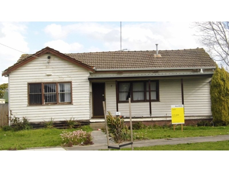 7 McMillan Street, Traralgon VIC 3844
