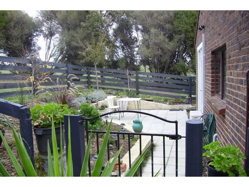 670A Firmins Lane, Hazelwood North VIC 3840