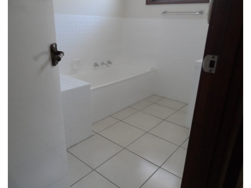 13 Latrobe Crescent, Traralgon VIC 3844