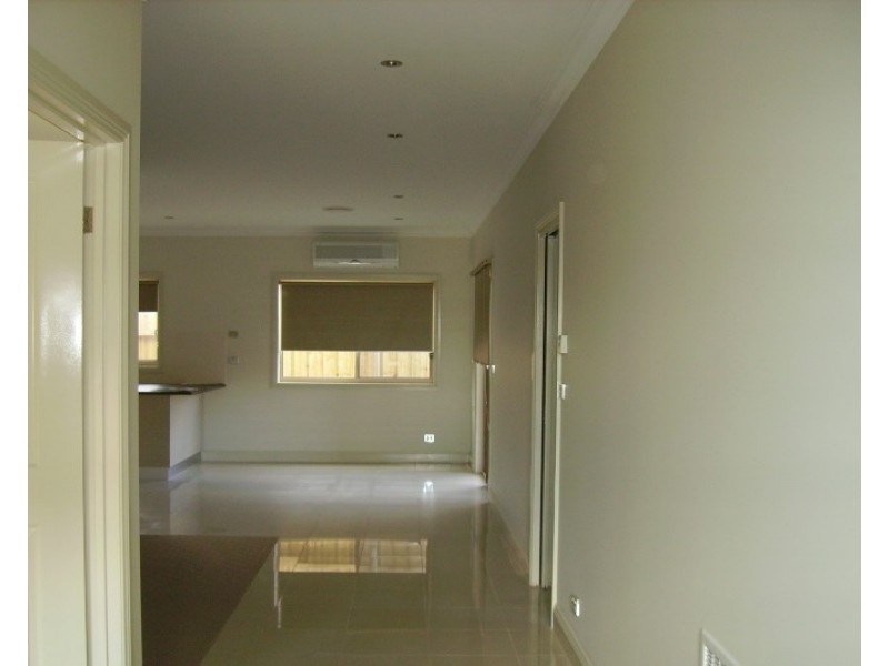 2/12 MONAGHAN Court, Traralgon VIC 3844