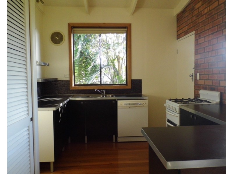 42 LOCH PARK Road, Traralgon VIC 3844