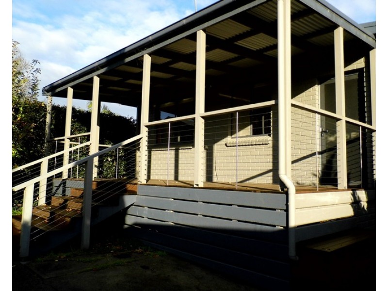 42 LOCH PARK Road, Traralgon VIC 3844