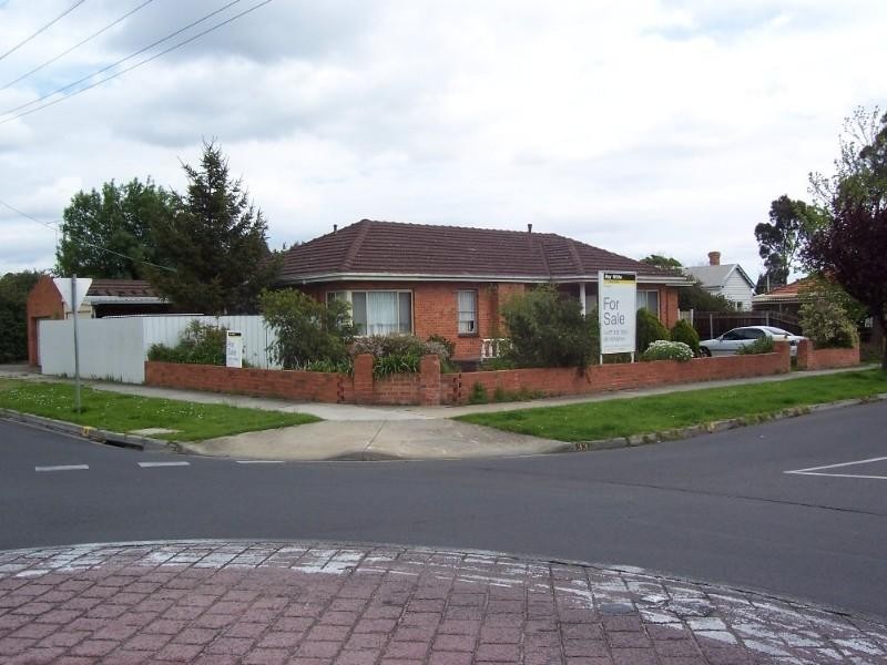 33 Loch Park Road, Traralgon VIC 3844