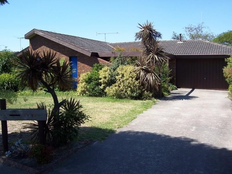 18 Stirling Avenue, Traralgon VIC 3844