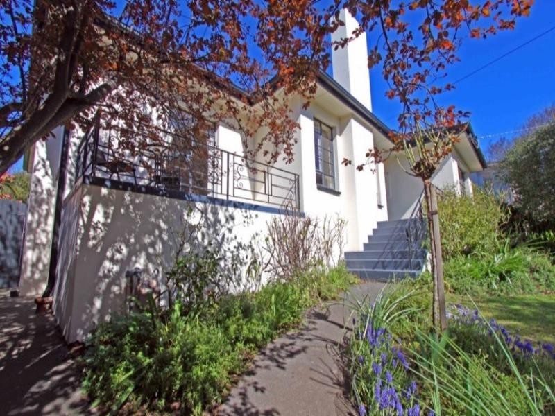 13 Greenwood Grove, Traralgon VIC 3844