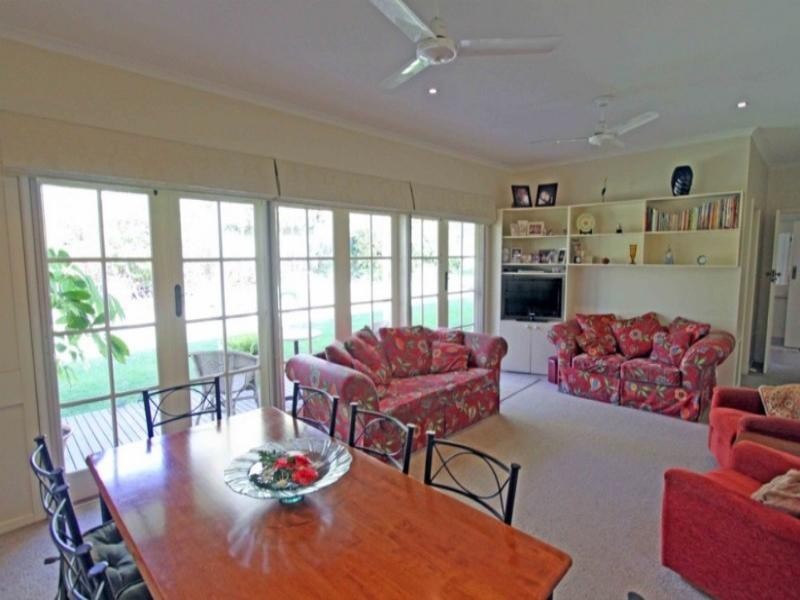 13 Greenwood Grove, Traralgon VIC 3844