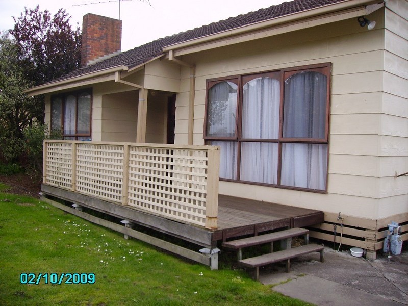 42 Chenhall Crescent, Traralgon VIC 3844