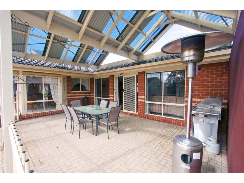 9 Sandalwood Court, Traralgon VIC 3844