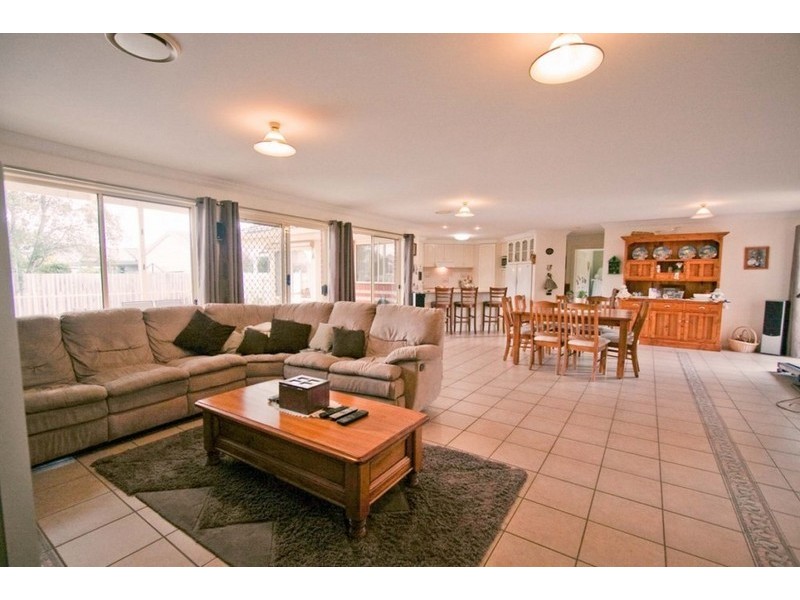 9 Sandalwood Court, Traralgon VIC 3844