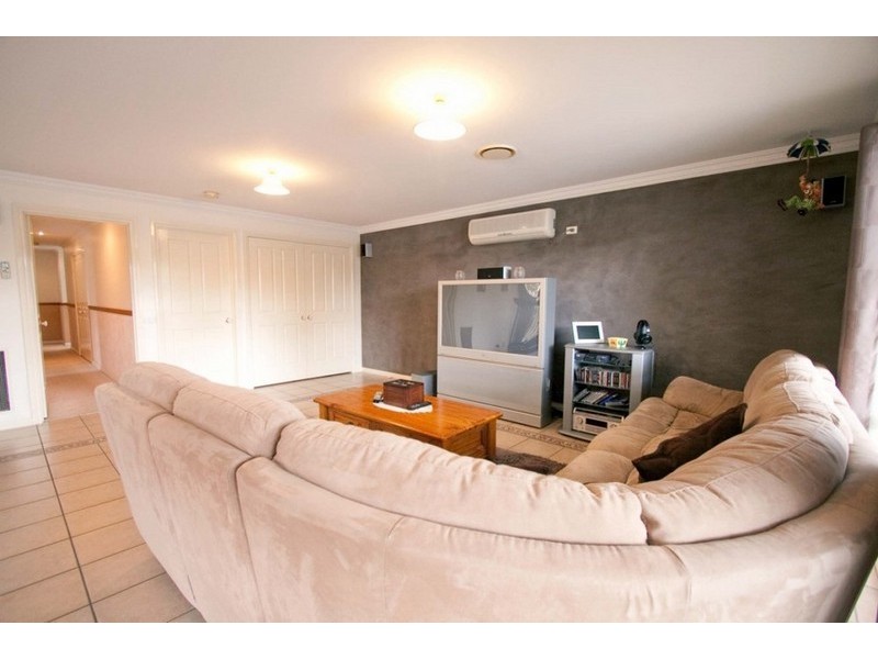 9 Sandalwood Court, Traralgon VIC 3844