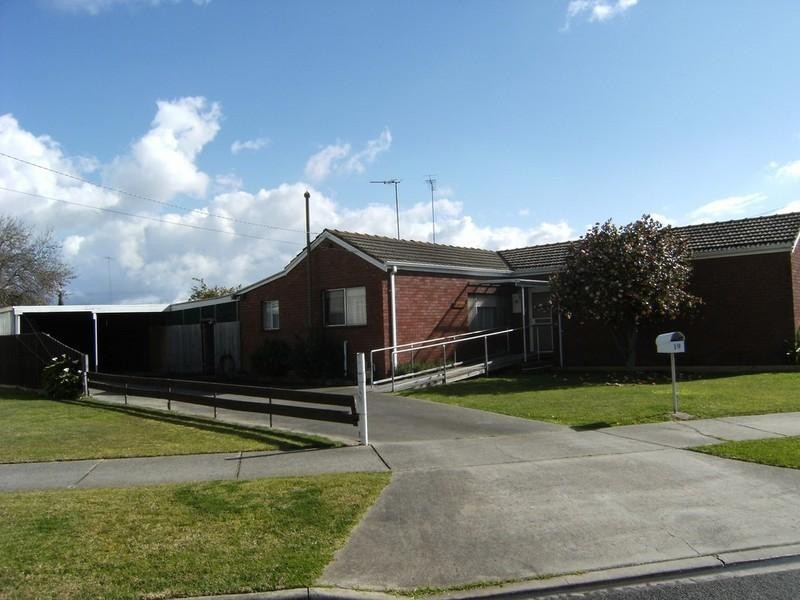 19 Bernard Avenue, Traralgon VIC 3844