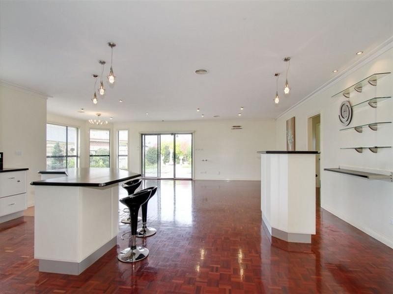 12 Kimberley Drive, Traralgon VIC 3844