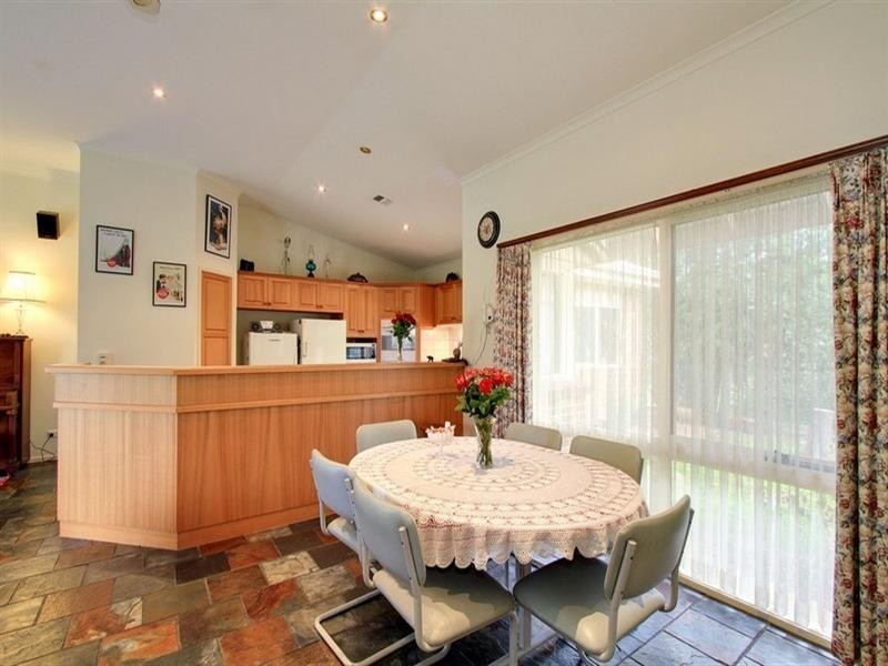 8 Heighton Court, Traralgon VIC 3844