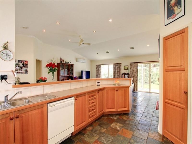 8 Heighton Court, Traralgon VIC 3844