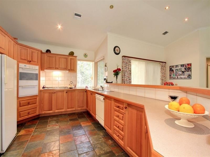 8 Heighton Court, Traralgon VIC 3844